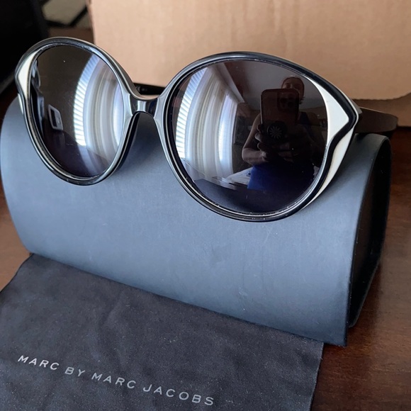Marc by Marc Jacob sunglasses - Picture 3 of 5